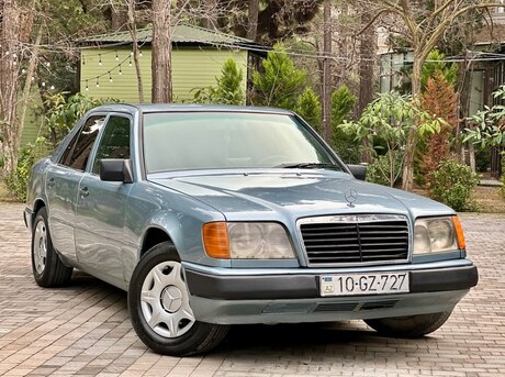Mercedes E 300