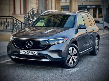 Mercedes EQB 250