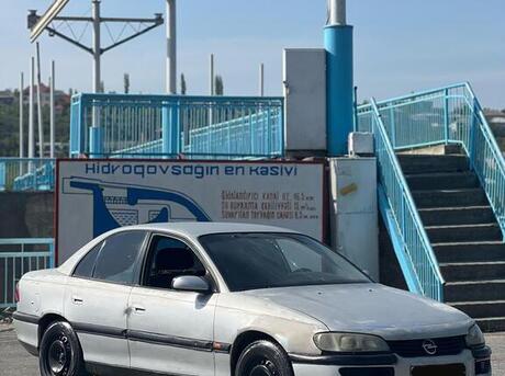 Opel Omega 1998