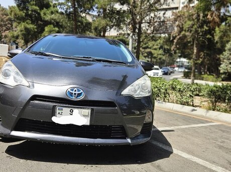 Toyota Prius C 2012