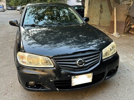Nissan Sunny 2010