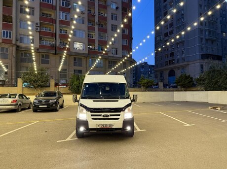 Ford Transit 2010