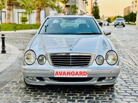 Mercedes E 240 2001