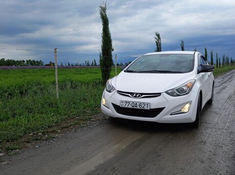 Hyundai Avante 2015