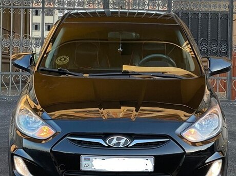 Hyundai Accent 2013