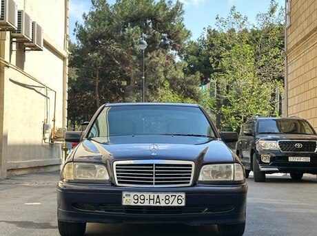 Mercedes C 180
