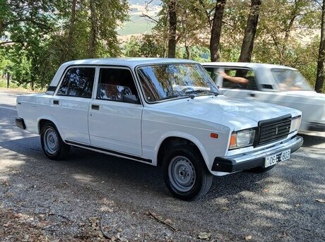LADA (VAZ) 2107