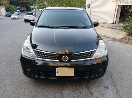 Nissan Tiida 2007