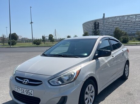 Hyundai Accent 2015