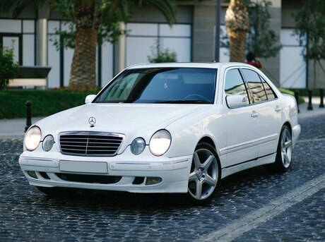Mercedes E 280