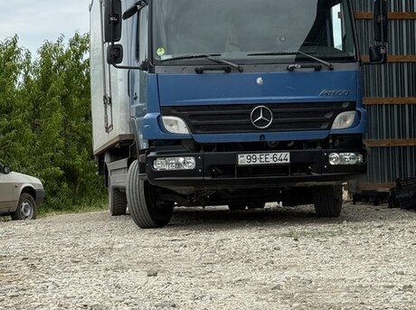 Mercedes Atego 823