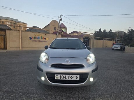 Nissan March 2012