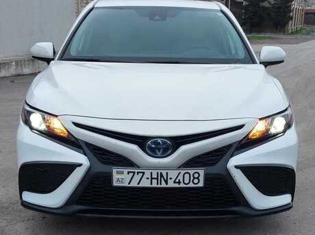 Toyota Camry 2021
