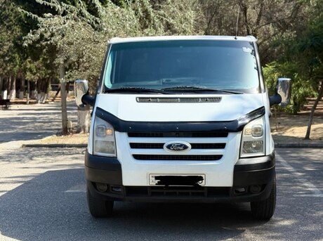 Ford Transit 2011
