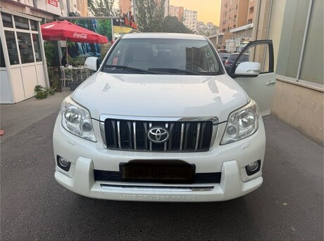 Toyota Land Cruiser Prado 2010