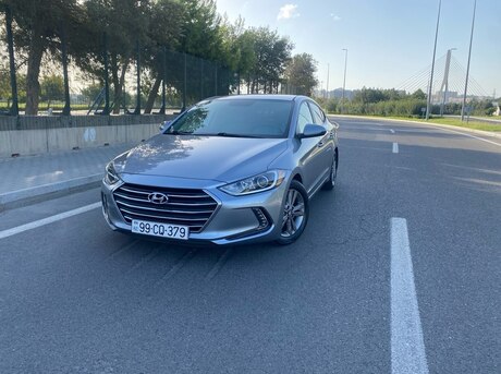 Hyundai Elantra 2017