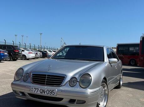 Mercedes E 240 2000