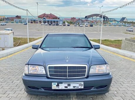 Mercedes C 220