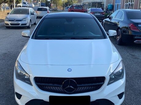 Mercedes CLA 200