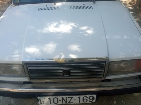LADA (VAZ) 2107