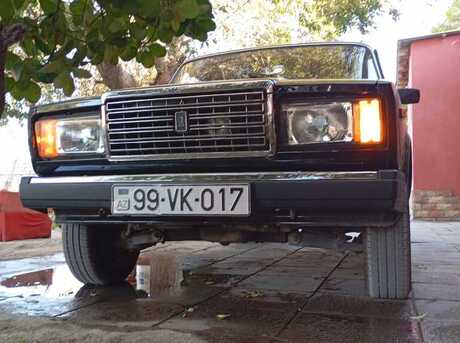 LADA (VAZ) 2107