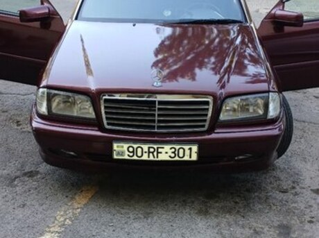 Mercedes C 180