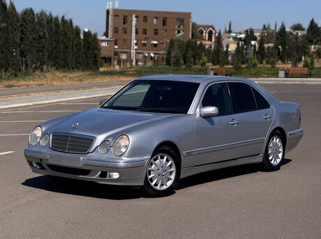 Mercedes E 280