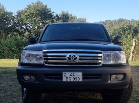 Toyota Land Cruiser