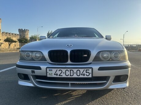 BMW 528