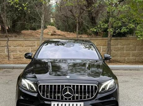 Mercedes E 300