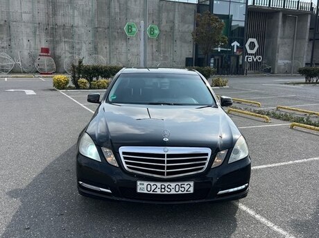 Mercedes E 220
