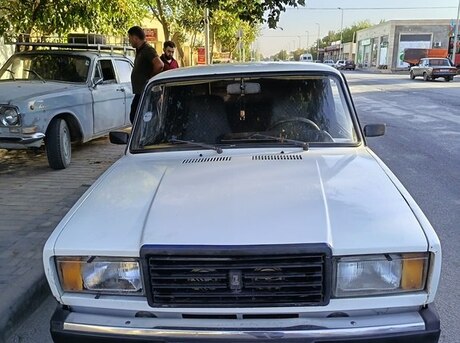 LADA (VAZ) 2107