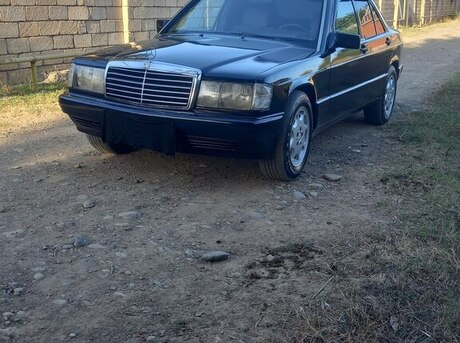 Mercedes 190