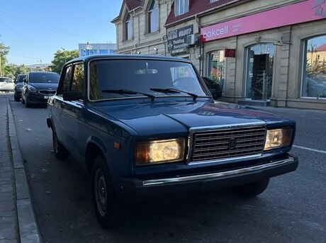 LADA (VAZ) 2107