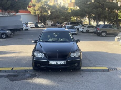 Mercedes C 200