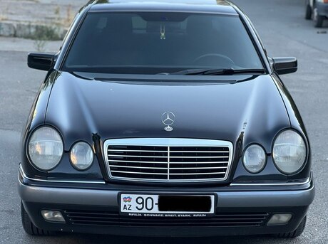 Mercedes E 230