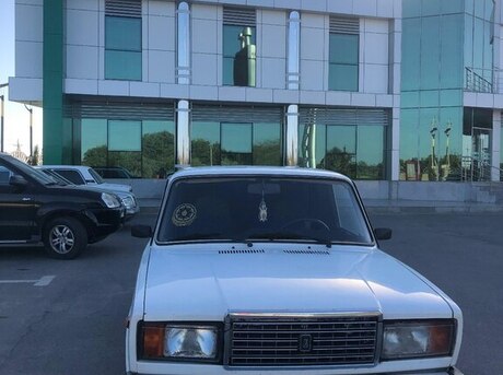LADA (VAZ) 2107
