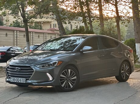 Hyundai Elantra 2017