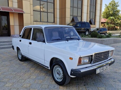 LADA (VAZ) 2107