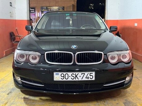 BMW 735
