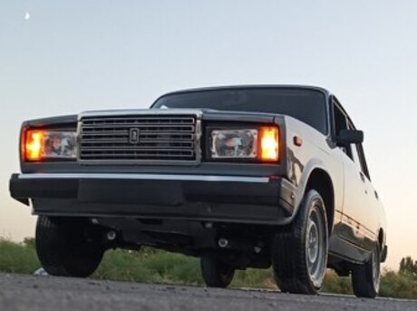 LADA (VAZ) 2107
