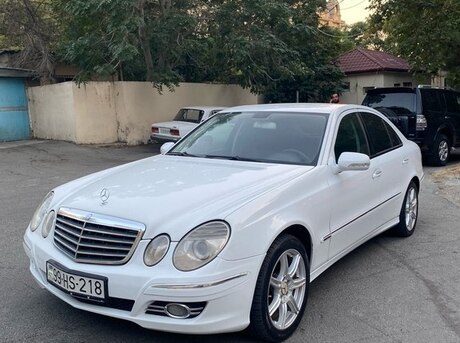 Mercedes E 200