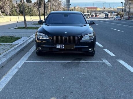 BMW 750