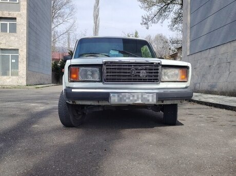LADA (VAZ) 2107