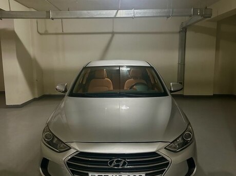 Hyundai Elantra 2018