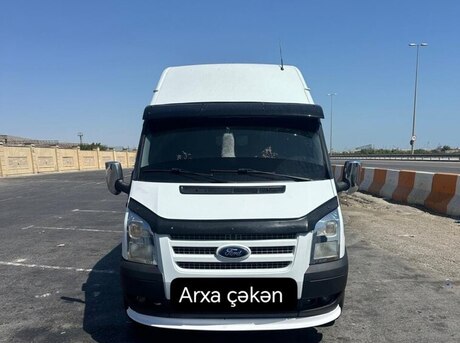 Ford Transit 2011
