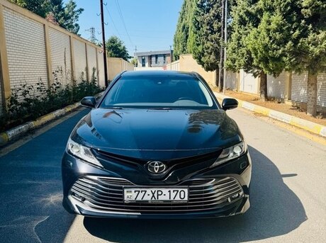 Toyota Camry 2021