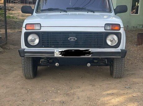 LADA (VAZ) Niva 2013