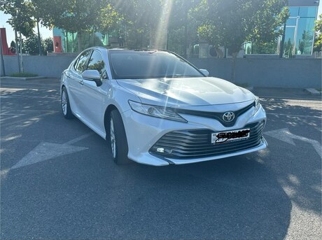 Toyota Camry 2018