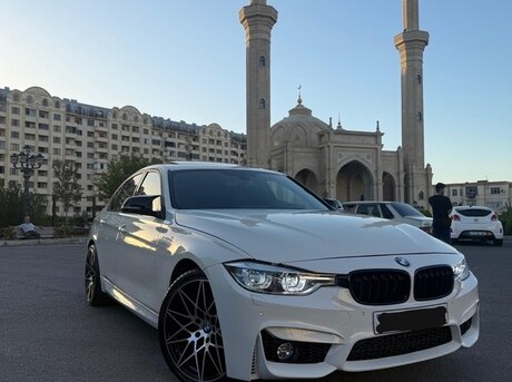 BMW 328 2015